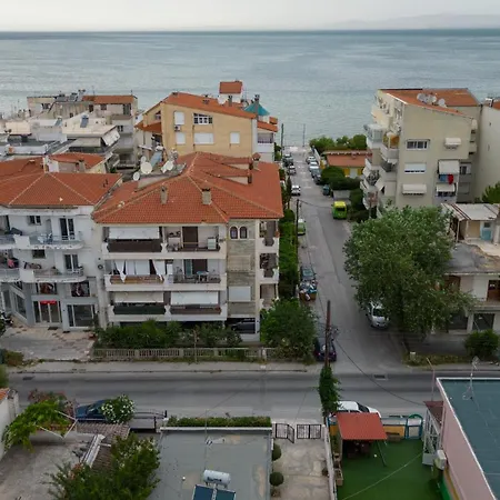 ζ&ζ Studios2 Apartment Peraia (Thessaloniki)