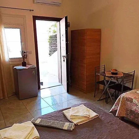 ζ&ζ Studios2 * Peraia (Thessaloniki)